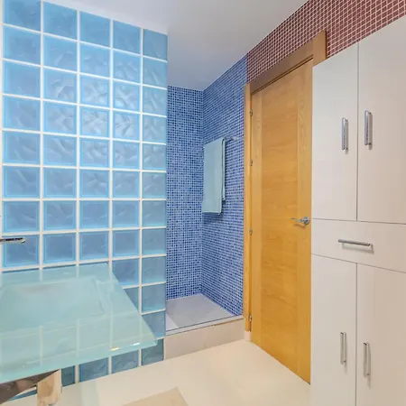 Beachfront Centric Duplex With Pool & Amazing Views Apartment